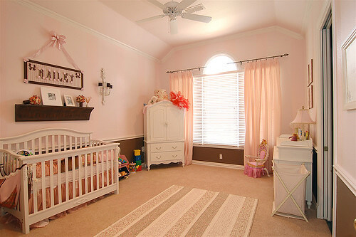 pink nursery decor